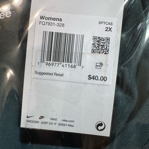 Nike Plus Size Essential Tunic Logo T-Shirt NWT - Picture 9 of 11